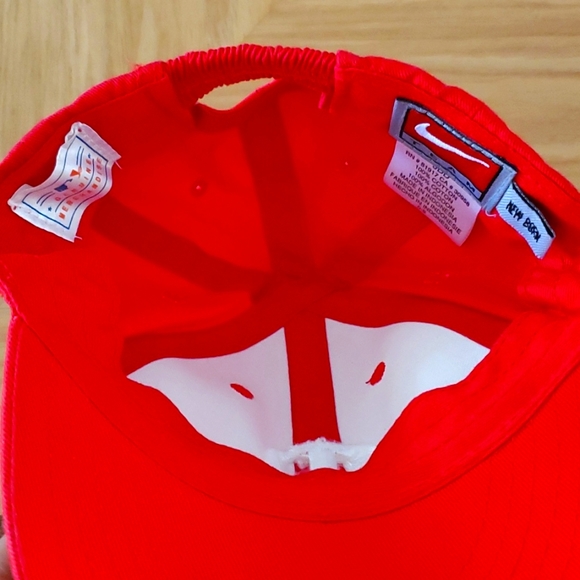 LIKE NEW:  NIKE MLB BASEBALL ⚾️ CAP (PHILADELPHIA PHILLIES) - Picture 4 of 7